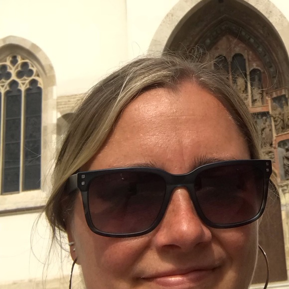 Meet your Posher, Kkym - Picture 1 of 1